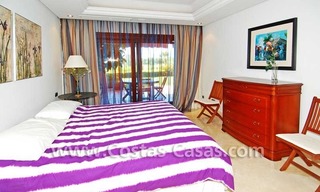 Luxe eerstelijnsstrand tuin appartement te koop in een exclusief strand complex op de New Golden Mile tussen Marbella en Estepona centrum 9