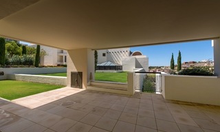 Moderne stijl luxe appartement te koop op golfresort, Marbella - Benahavis 7