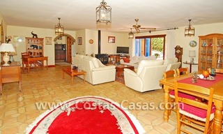 Rustieke bungalow villa te koop, New Golden Mile tussen Puerto Banus - Marbella, Benahavis en Estepona centrum. 15