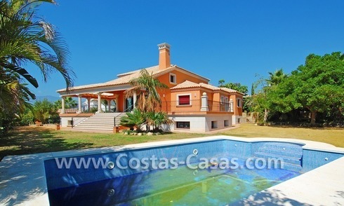 Nieuwe luxe villa te koop gelegen op een exclusief golfresort,tussen Marbella, Benahavis en Estepona centrum 