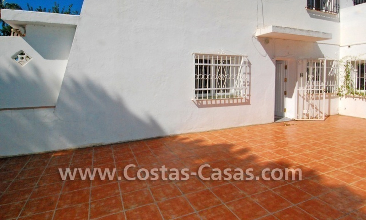Koopje! Ruim en gerenoveerd appartement te koop nabij Puerto Banus in Nueva Andalucia te Marbella 4