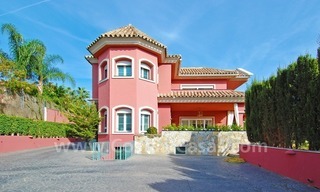 Luxe villa te koop in klassieke stijl in Nueva Andalucia te Marbella 2