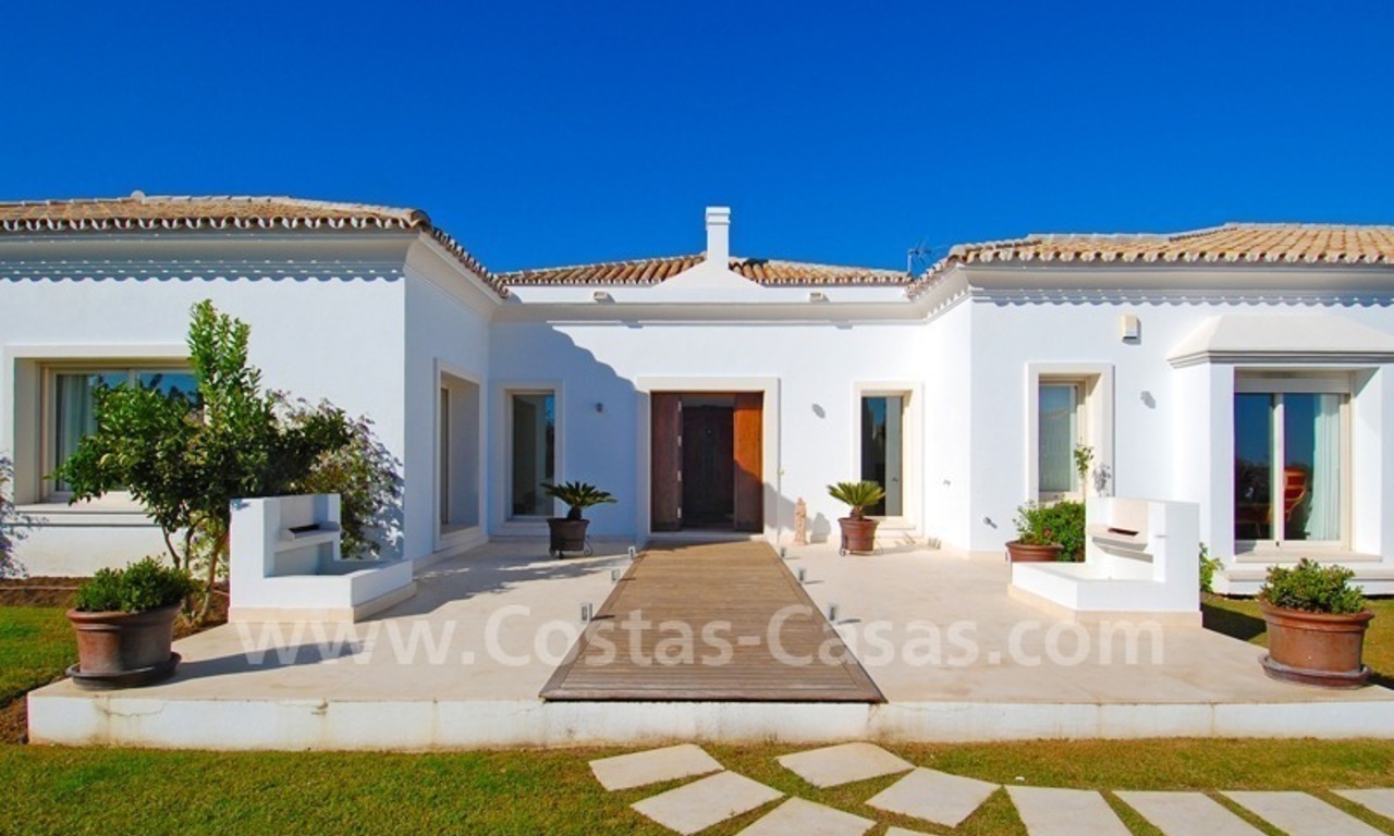 Villa te koop in een moderne-Andalusische stijl aan de Golden Mile in Marbella 7