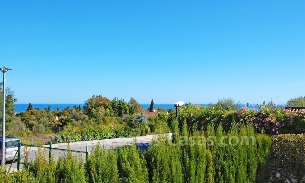 Villa te koop in een moderne-Andalusische stijl aan de Golden Mile in Marbella 8