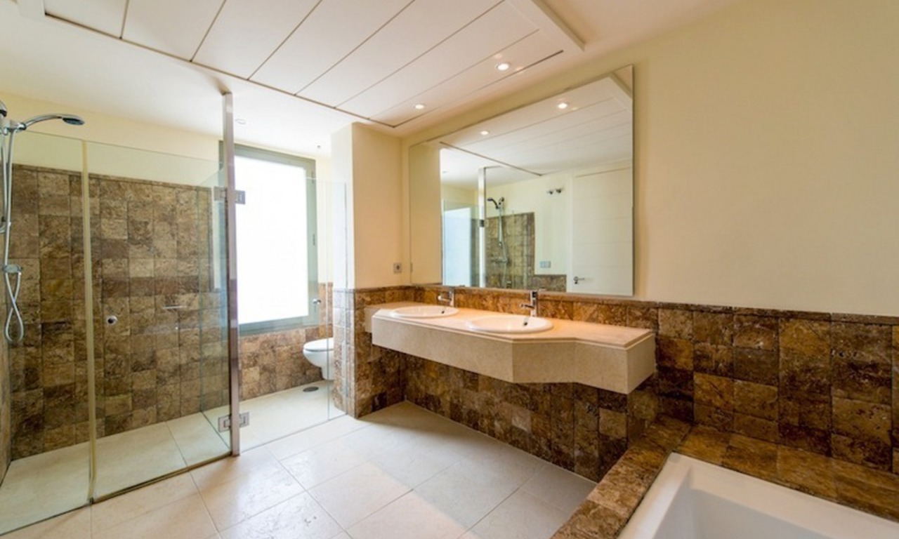 Luxe eerstelijngolf modern penthouse te koop, 5*golfresort, Marbella – Benahavis – Estepona 11
