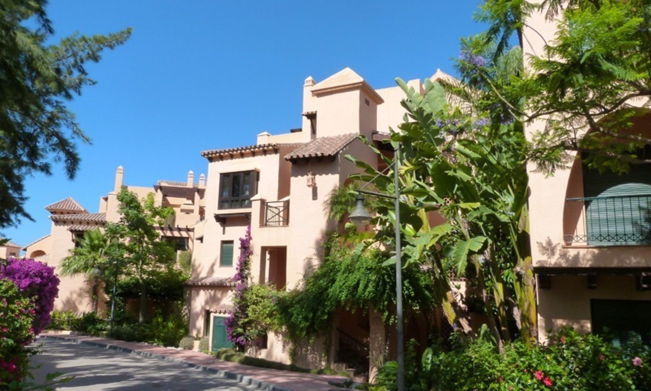 Goedkoop luxe golf appartement te koop in een golfresort tussen Marbella en Estepona centrum 13