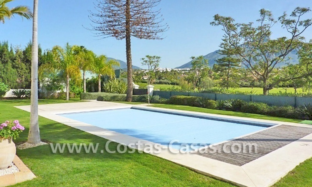 Luxe villa te koop eerstelijngolf in Nueva Andalucia te Marbella 5