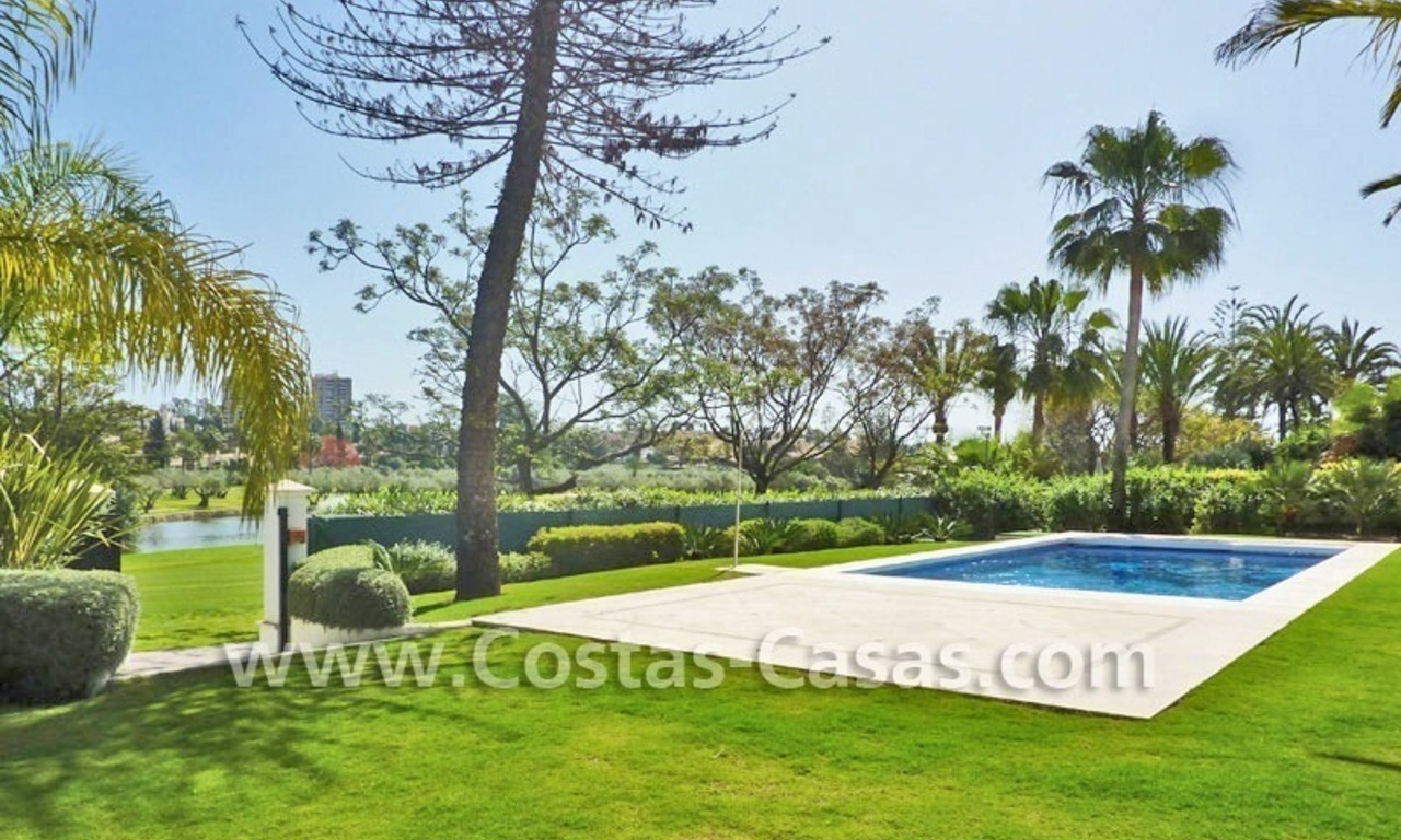 Luxe villa te koop eerstelijngolf in Nueva Andalucia te Marbella 7