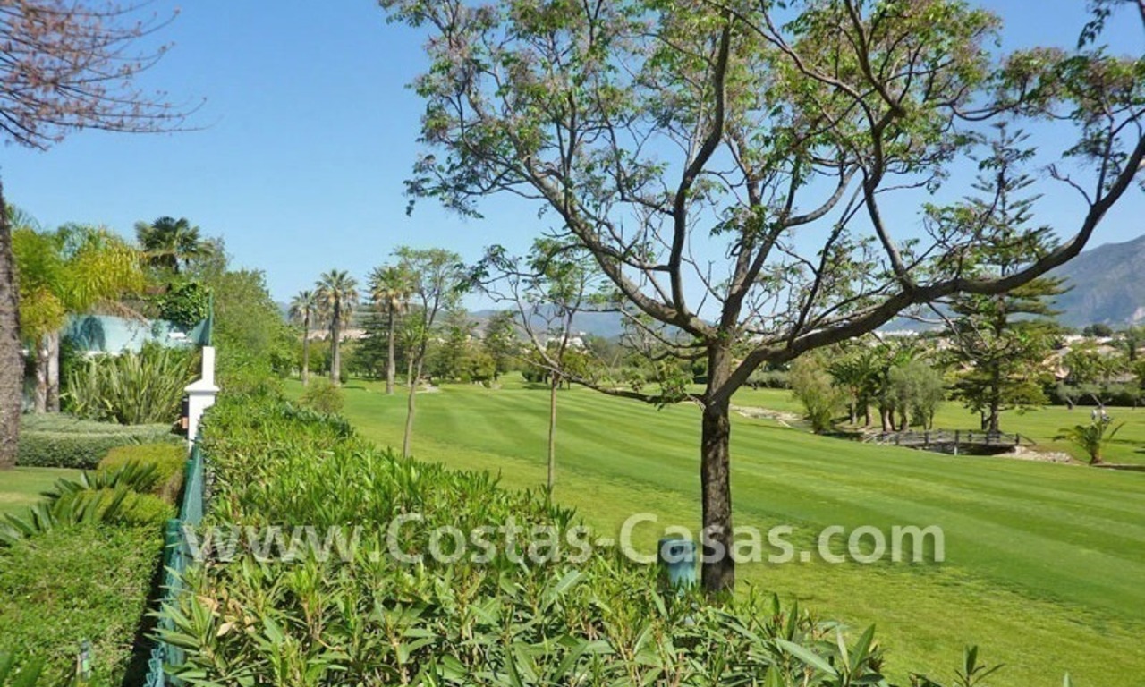 Luxe villa te koop eerstelijngolf in Nueva Andalucia te Marbella 9