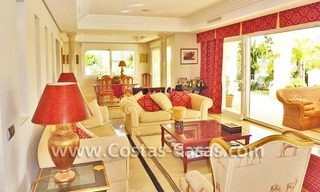 Luxe villa te koop eerstelijngolf in Nueva Andalucia te Marbella 18