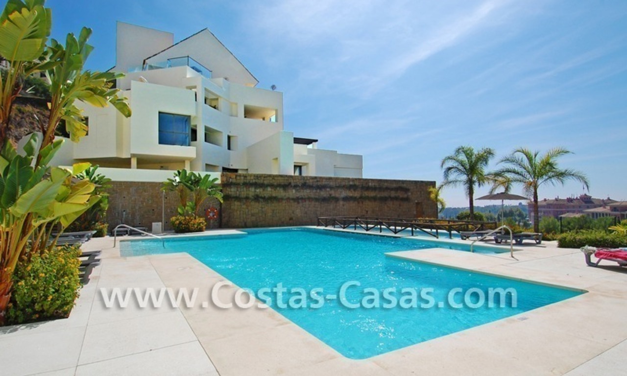 Modern luxe penthouse direct aan de golf in een 5*golfresort, Benahavis – Marbella – Estepona 1