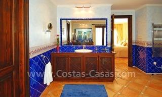 Luxe villa te koop aan de Golden Mile in Marbella 23
