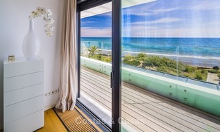 Moderne eerstelijn strand villa te koop in Marbella met schitterend zeezicht 1171 