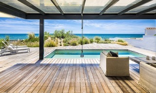 Moderne eerstelijns strand villa te koop in Marbella met schitterend zeezicht 1193 