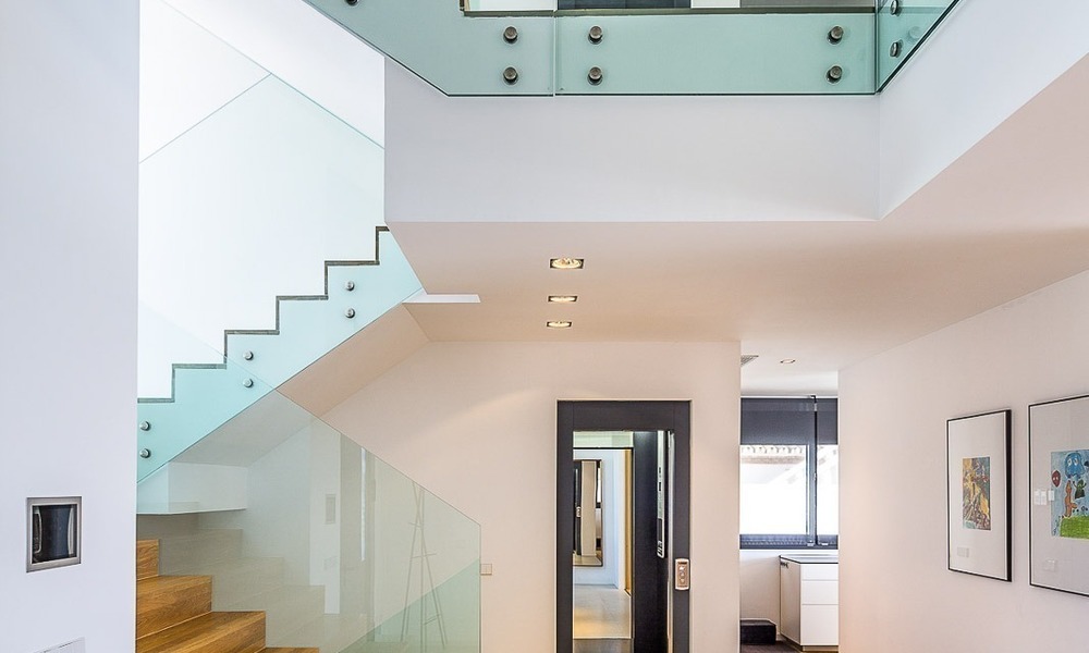 Moderne eerstelijns strand villa te koop in Marbella met schitterend zeezicht 1211
