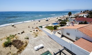 Moderne eerstelijn strand villa te koop in Marbella met schitterend zeezicht 1218 