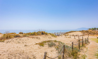 Moderne eerstelijns strand villa te koop in Marbella met schitterend zeezicht 17047 