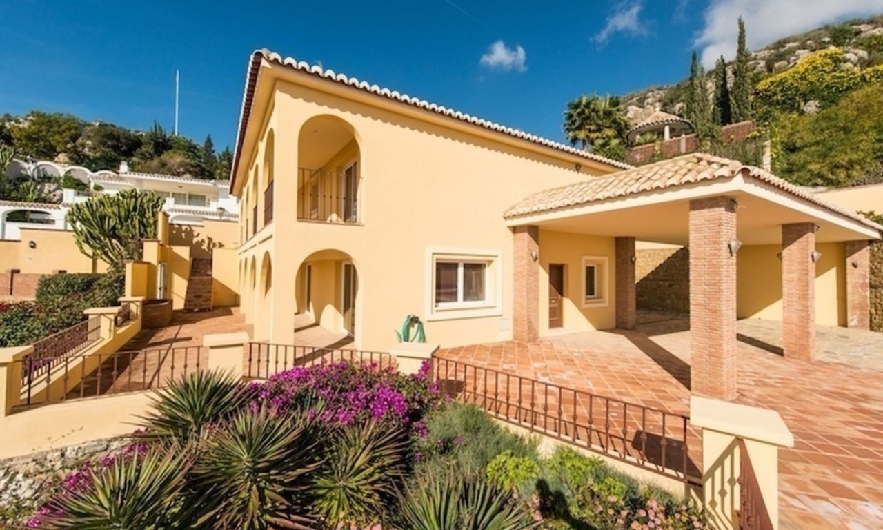 Luxe villa te koop in Benalmadena aan de Costa del Sol 7