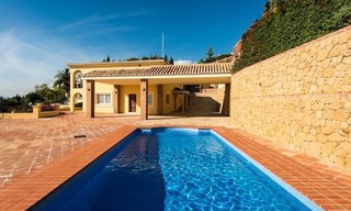 Luxe villa te koop in Benalmadena aan de Costa del Sol 6
