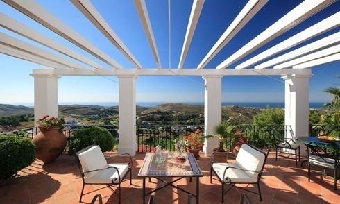 Exclusieve villa te koop in een golfresort, Marbella - Benahavis 
