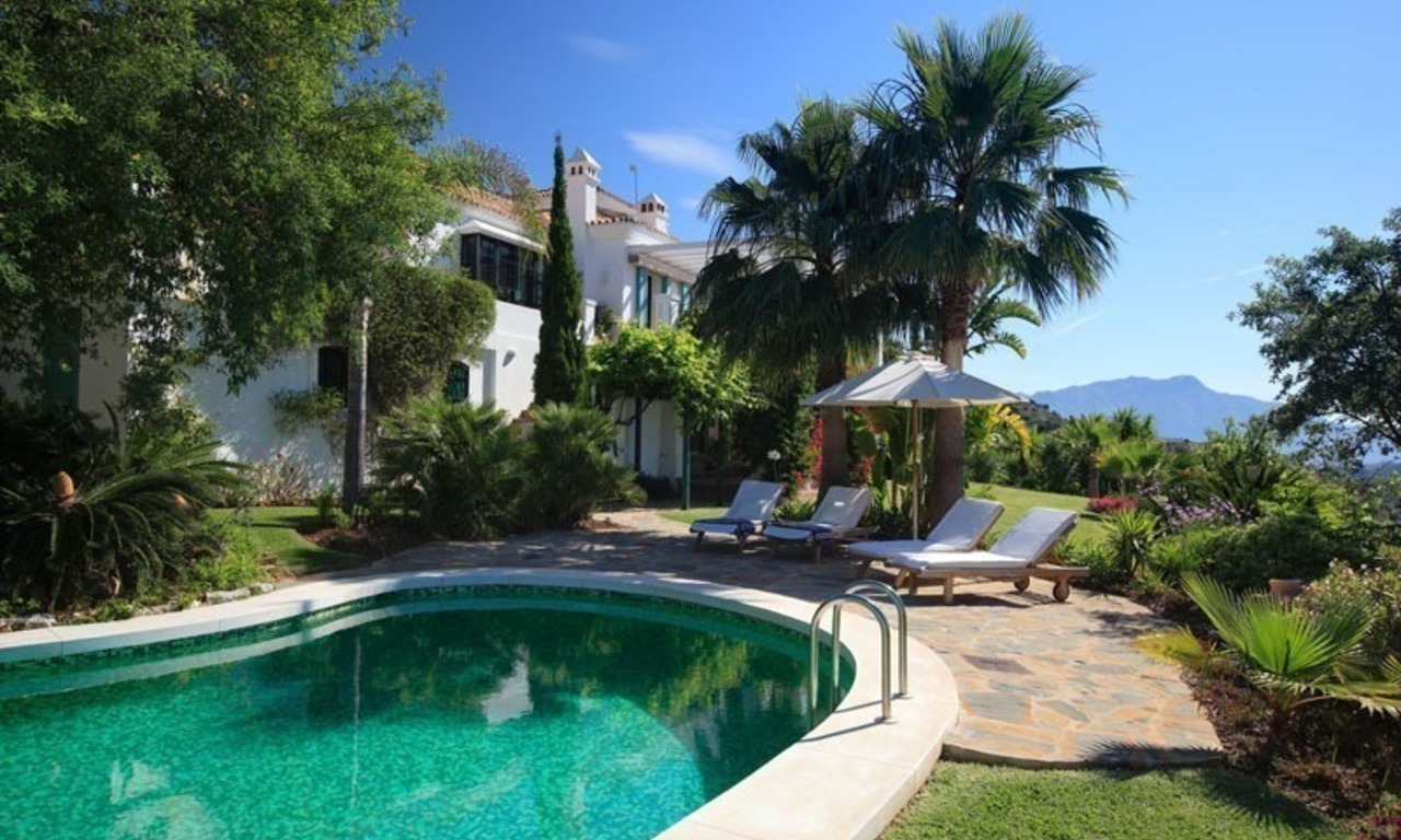 Exclusieve villa te koop in een golfresort, Marbella - Benahavis 2