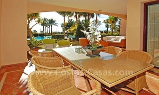 Eerstelijn strand luxe appartement te koop op de New Golden Mile tussen Puerto Banus - Marbella en Estepona centrum 4