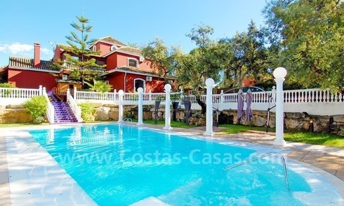 Villa te koop in Marbella met mogelijkheid tot een klein hotel of B&B 