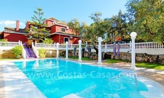 Villa te koop in Marbella met mogelijkheid tot een klein hotel of B&B 0