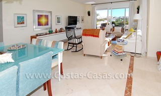 Luxe beachside appartement te koop op de New Golden Mile tussen Marbella en Estepona 4