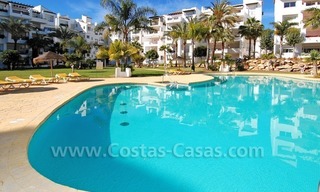 Luxe beachside appartement te koop op de New Golden Mile tussen Marbella en Estepona 18