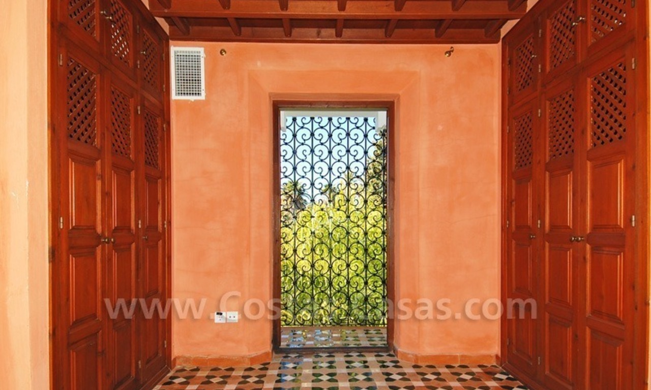 Dubbel huis te koop in een Moors-Andalusische stijl op de Golden Mile in Marbella 25