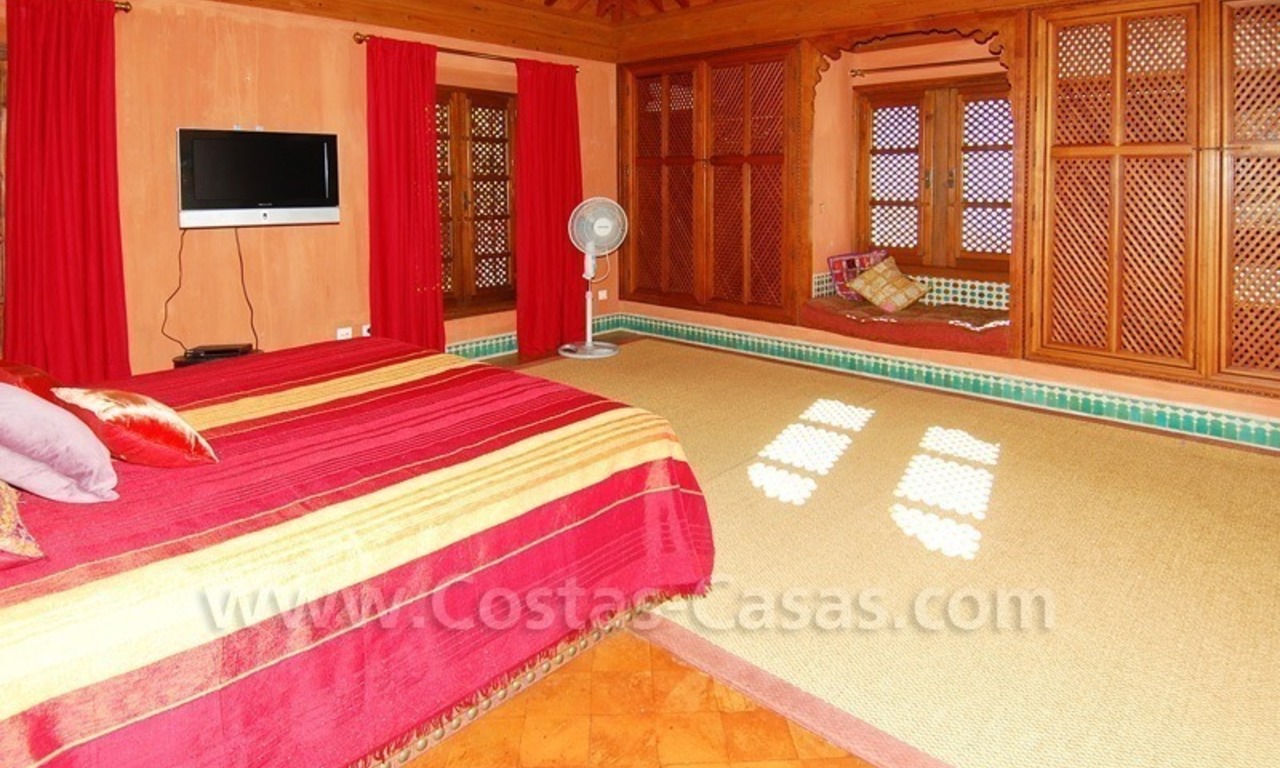 Dubbel huis te koop in een Moors-Andalusische stijl op de Golden Mile in Marbella 12