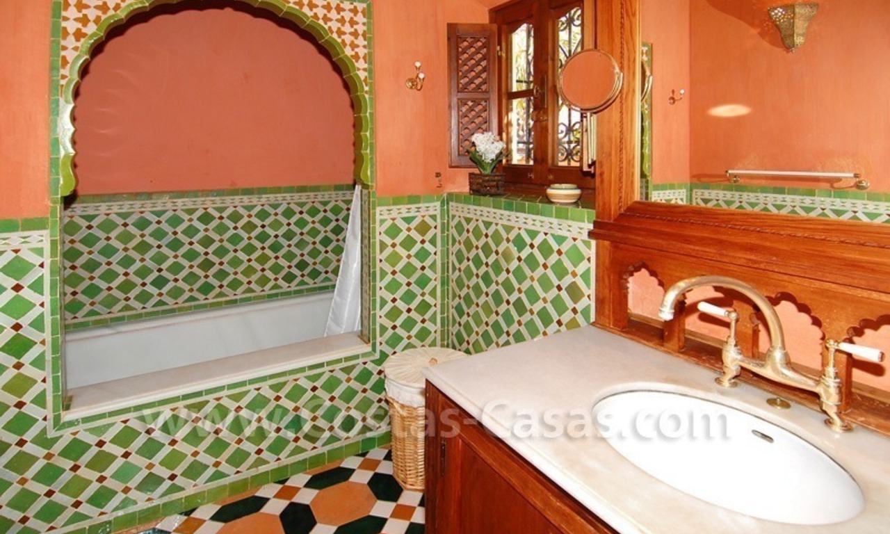 Dubbel huis te koop in een Moors-Andalusische stijl op de Golden Mile in Marbella 15