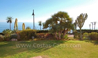 Luxe eerstelijn strand hoek appartement te koop, New Golden Mile, Marbella - Estepona 5