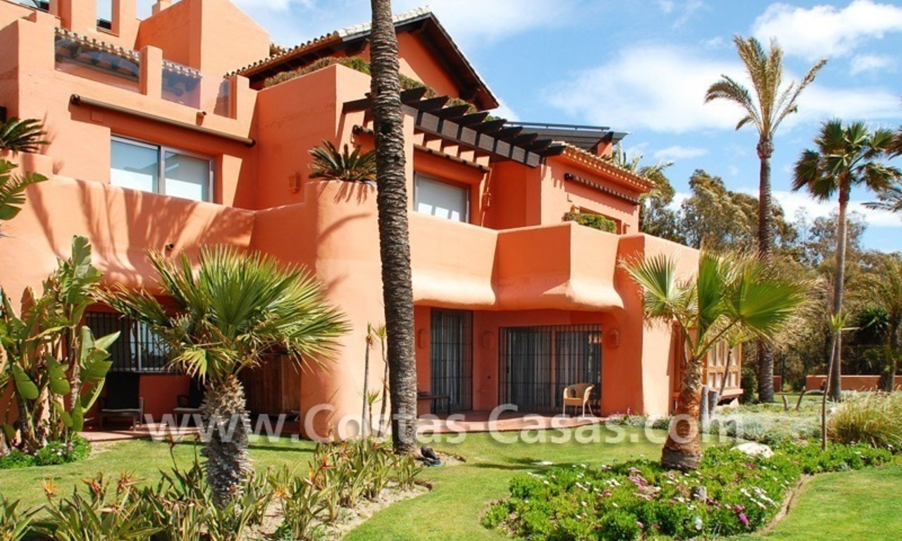 Eerstelijnsstrand luxe appartement te koop in Marbella 3