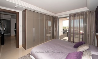 Nieuw luxe penthouse vakantie appartement te huur in moderne stijl in Marbella – Benahavis, Costa del Sol 17