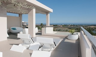 Nieuw luxe penthouse vakantie appartement te huur in moderne stijl in Marbella – Benahavis, Costa del Sol 1