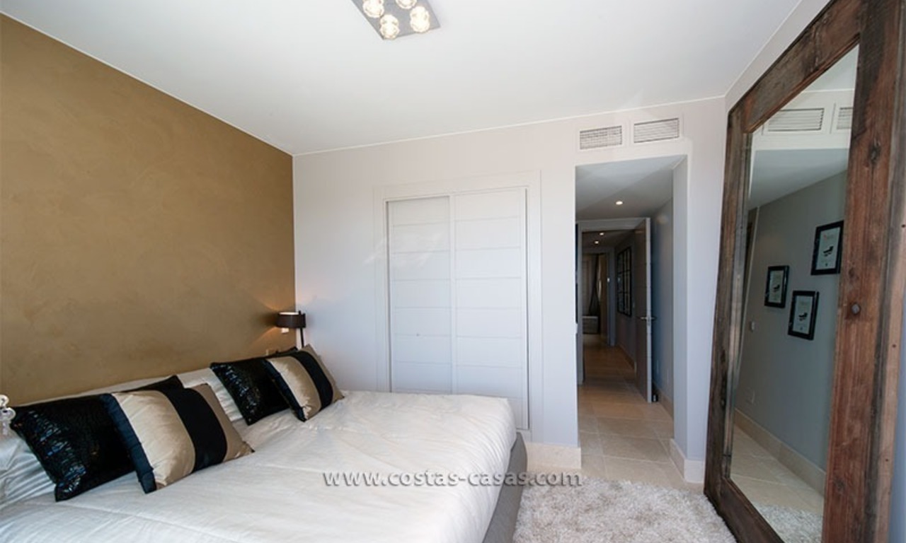 Nieuw luxe vakantie appartement te huur in moderne stijl in golfresort, Marbella – Benahavis, Costa del Sol 14