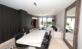 Nieuw luxe vakantie appartement te huur in moderne stijl in golfresort, Marbella – Benahavis, Costa del Sol 9