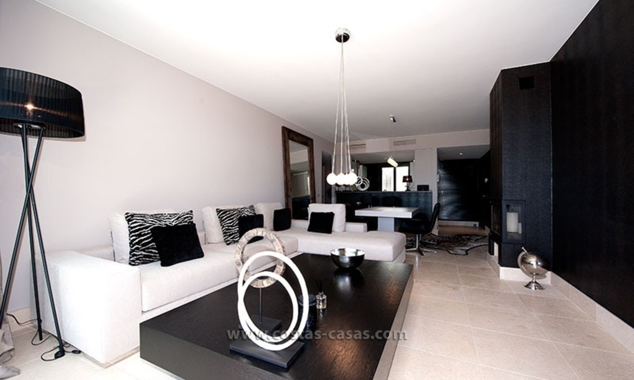Nieuw luxe vakantie appartement te huur in moderne stijl in golfresort, Marbella – Benahavis, Costa del Sol 6