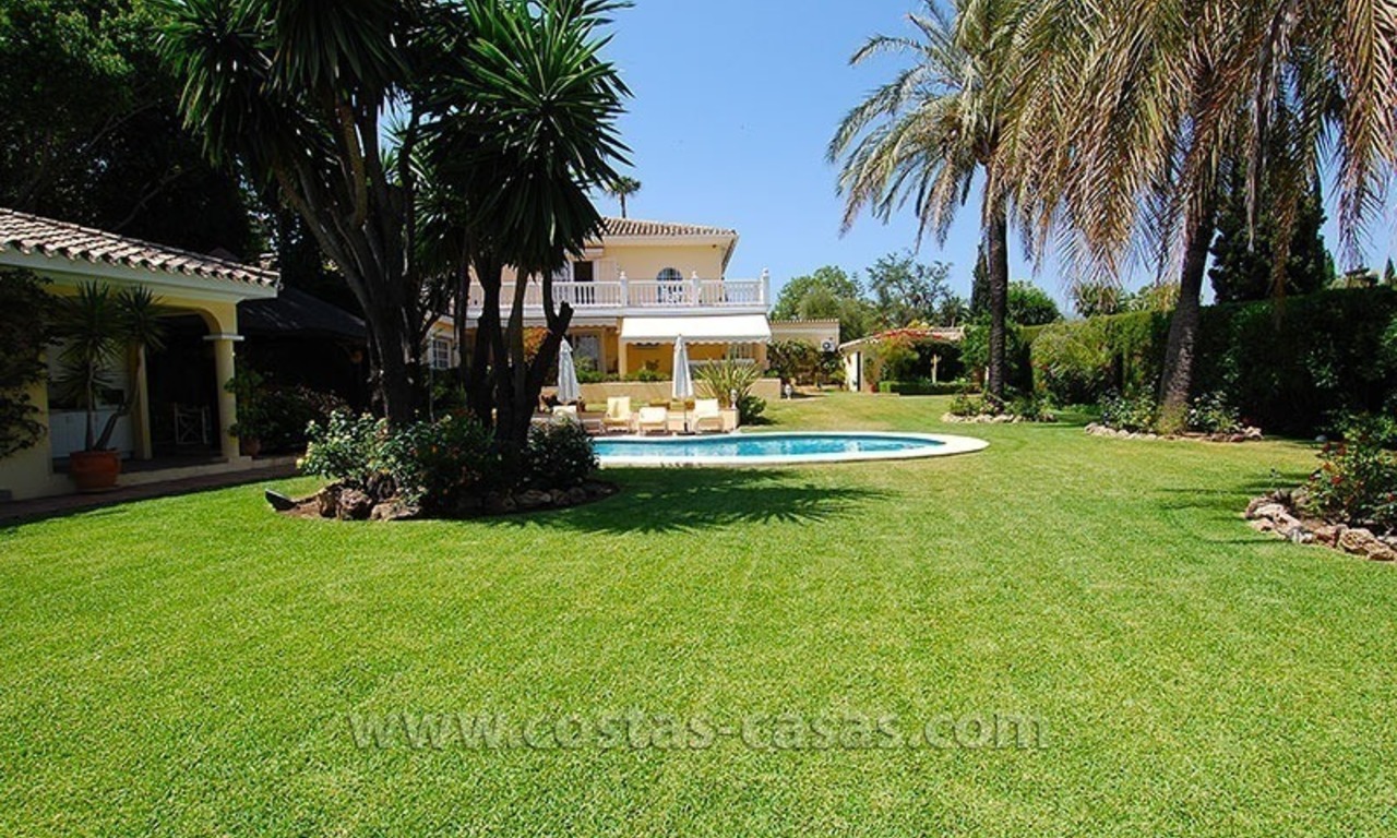 Golf villa te koop nabij San Pedro in Marbella 1