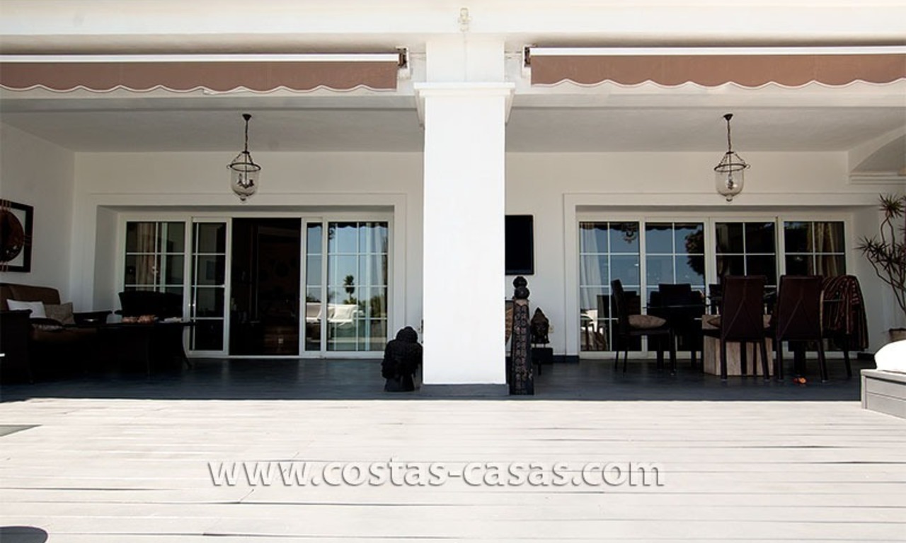 Luxe moderne villa in Andalusische stijl te koop in Sierra Blanca, Marbella 19