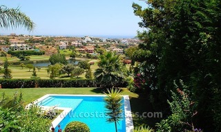 Te koop: Villa gelegen direct aan golfbaan in Marbella – Benahavís 7