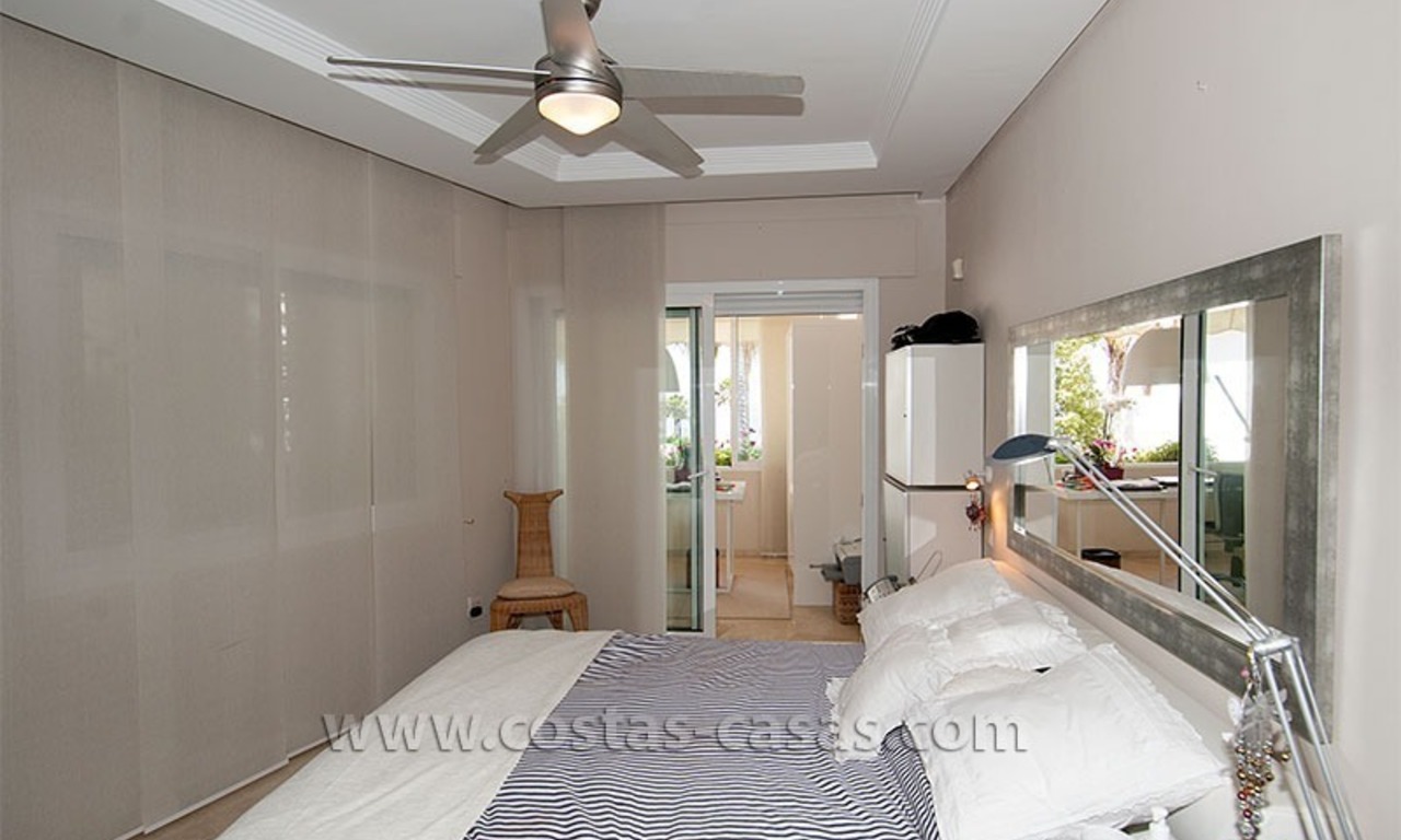 Luxe appartement te koop aan het strand op de New Golden Mile tussen Marbella en Estepona 9