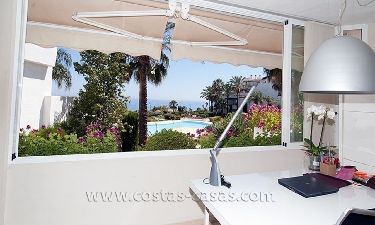 Luxe appartement te koop aan het strand op de New Golden Mile tussen Marbella en Estepona 6