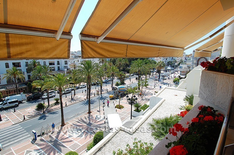 Luxe strandappartement te koop in Puerto Banús, Marbella