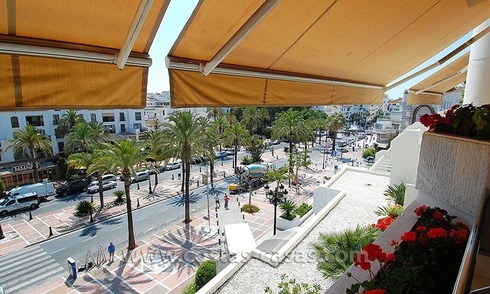 Luxe strandappartement te koop in Puerto Banús, Marbella 