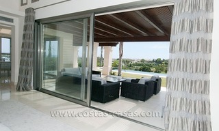 Moderne villa in Andalusische stijl te koop, golfresort, New Golden Mile, tussen Marbella, Benahavís - Estepona 6