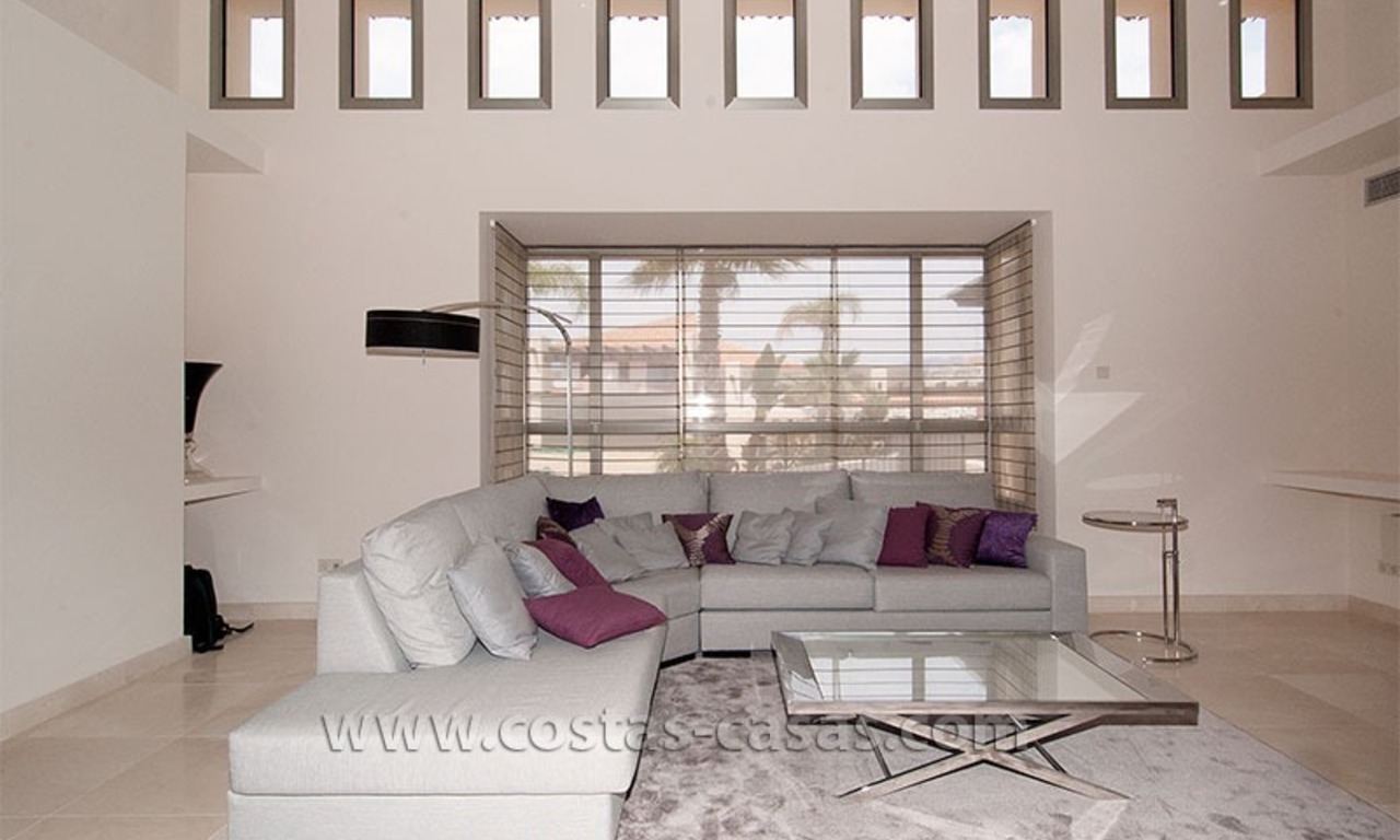 Moderne villa in Andalusische stijl te koop, golfresort, New Golden Mile, tussen Marbella, Benahavís - Estepona 7