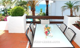 Aan strand gelegen penthouse te koop te Puerto Banus in Marbella 3
